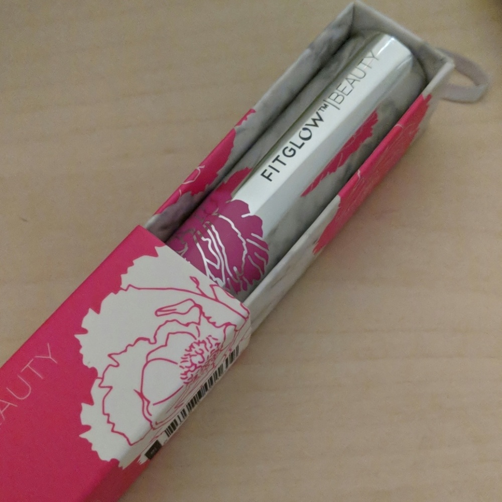 FITGLOW Lip creme lipstick in BEET